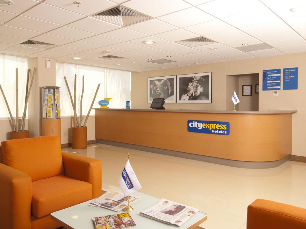 City Express Junior By Marriott San Luis Potosi Zona Industrial Ngoại thất bức ảnh