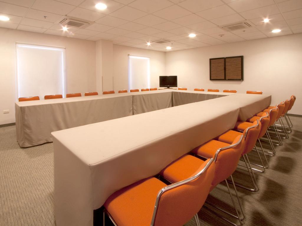 City Express Junior By Marriott San Luis Potosi Zona Industrial Ngoại thất bức ảnh
