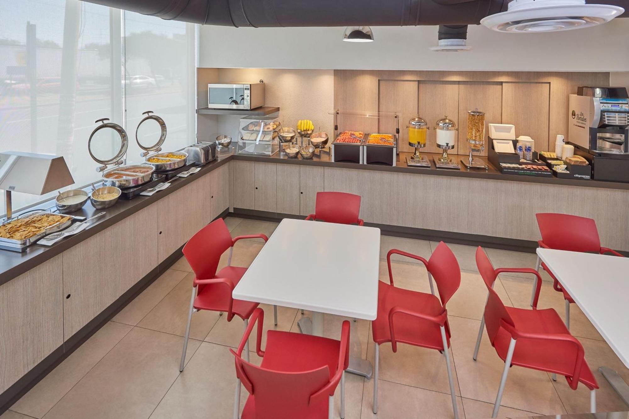 City Express Junior By Marriott San Luis Potosi Zona Industrial Ngoại thất bức ảnh