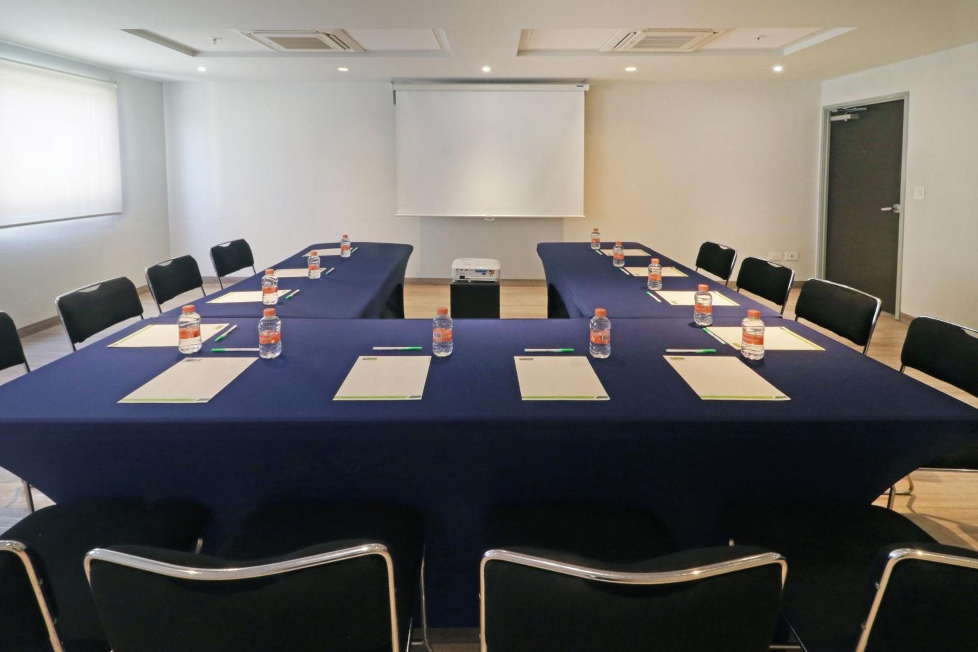 City Express Junior By Marriott San Luis Potosi Zona Industrial Ngoại thất bức ảnh